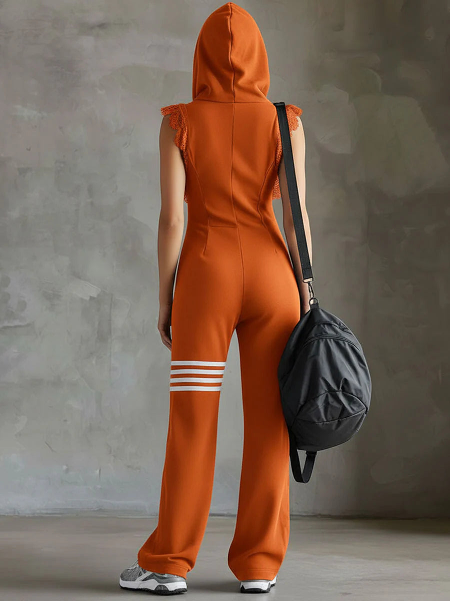 Amélie París- Mono deportivo retro con capucha y rayas.
